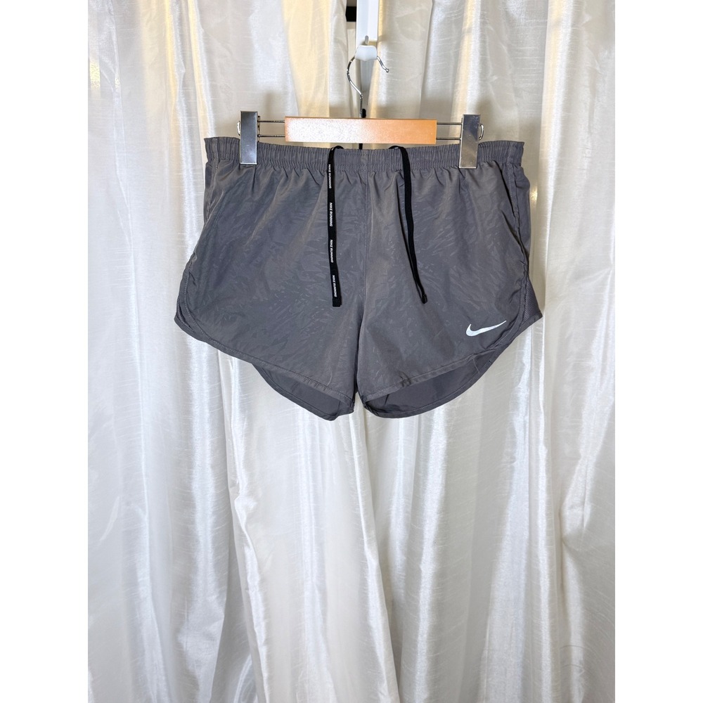 Nike Running Shorts Womens M Grey Dri-FIT Geometric Pattern Zipper Pocket